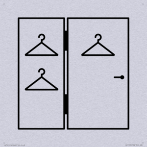 I065 Large Changing room